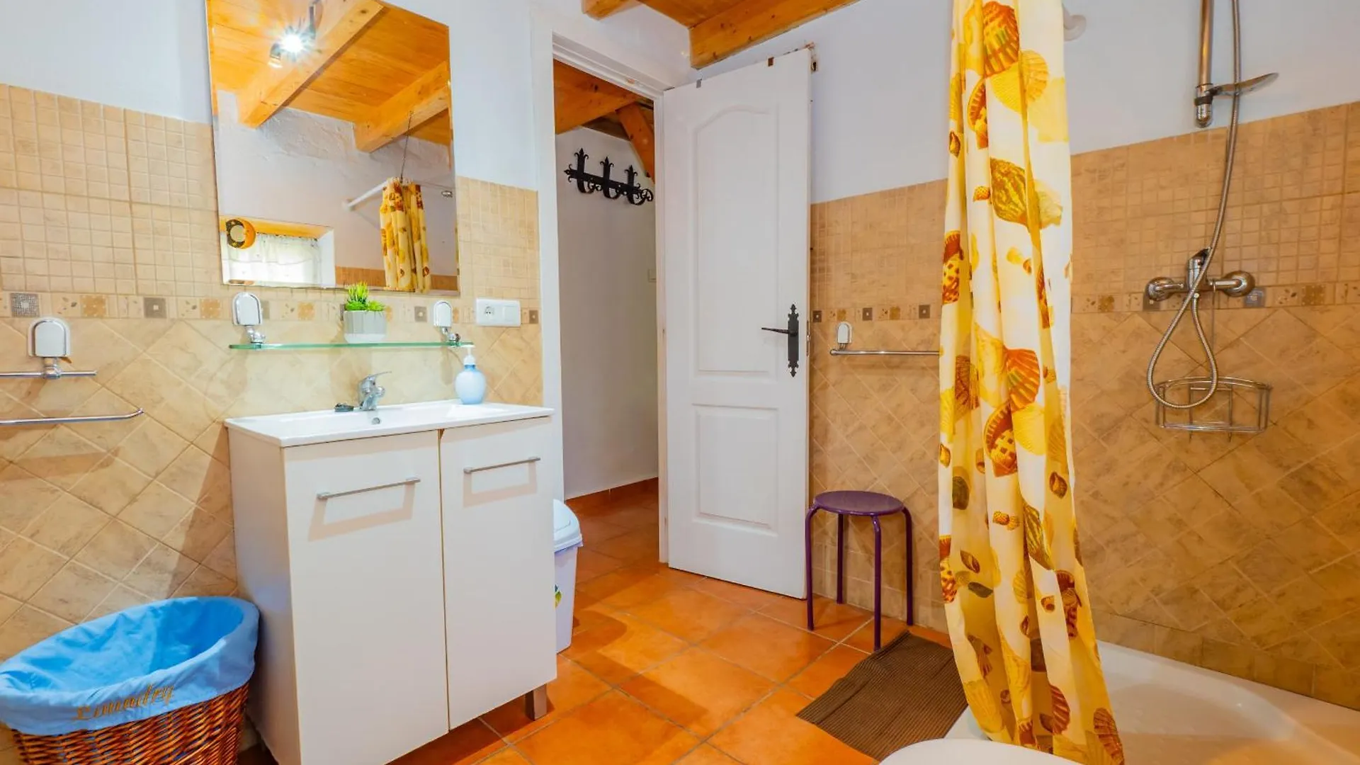 Cubo'S Casa El Retiro Villa Coín Spanje